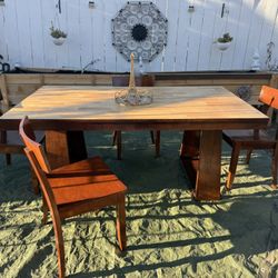 Modern / Barn Style Dinning Set Natural And Cinnamon Brown Color Including Four Chairs Has Been Refurbished!!🌺