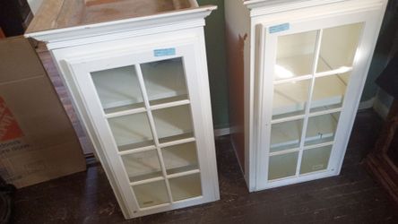 Kitchen  Cabinets w/Glass doors.