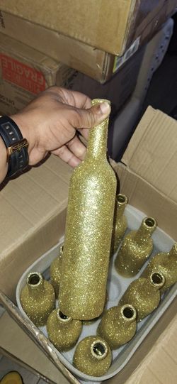 GOLD GLITTER DECORATION BOTTLES
