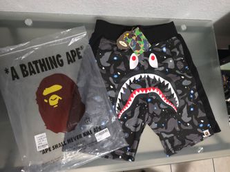A Bathing Ape BAPE Shark Shorts Size M