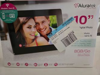 Aluratek digital photo frame