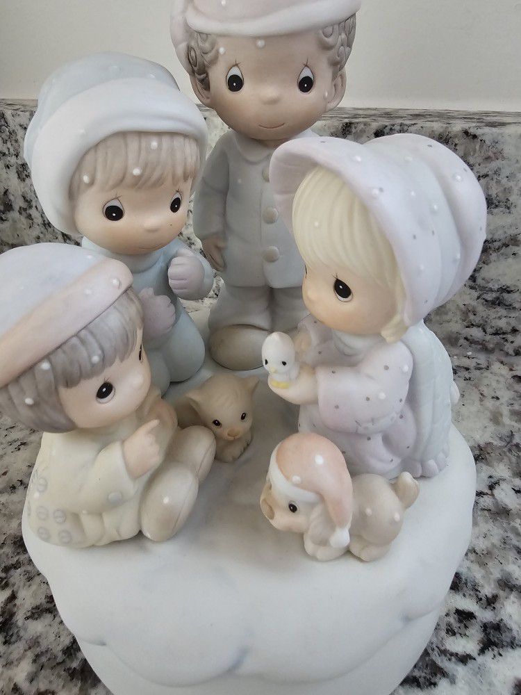 $30.00 - 1988 Precious Moments Musical Collectable, LIKE NEW!