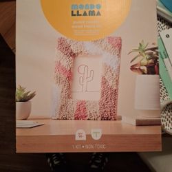 Mondo Llama Punch Needle Wood Frame Kit- Makes 1 NEW