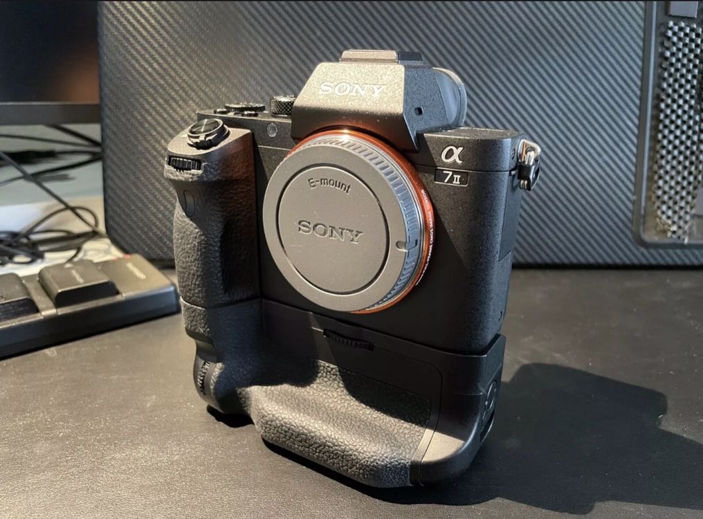 a7 ii with 28 70mm lens,All Products : American Fashion Style Bags On Sale