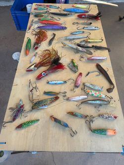 Large fishing lures lot of 40pcs