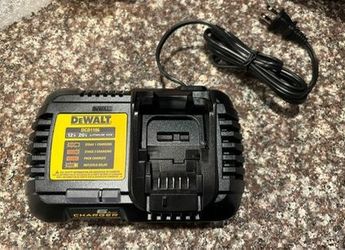 Cargador Dewalt  6amp Fast 