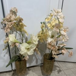 Set Of Beautiful Artificial Flowers 