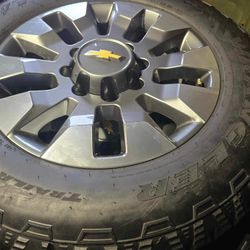 4 2024 CHEVROLET 2500 20" RIMS&TIRES $1600