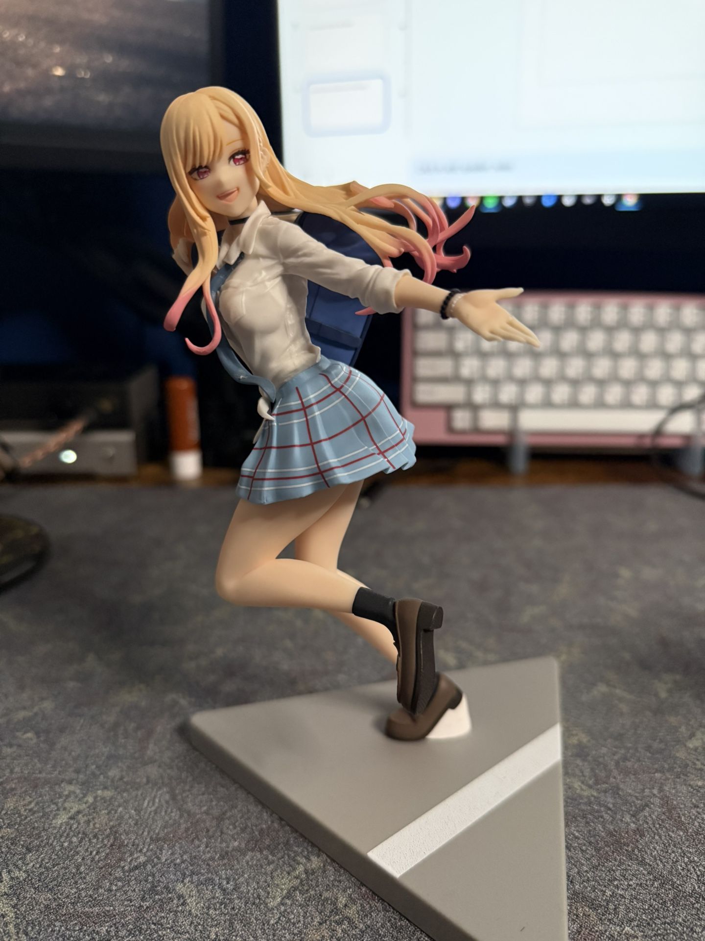 Dress Up Darling Marin Kitagawa Statue