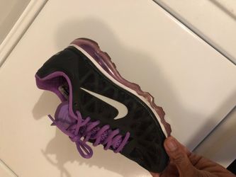Air max girls size 6