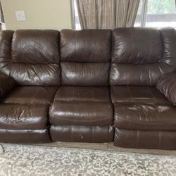 Abinger Gray 1 Piece Sectional Couch Brand very clean furniture 