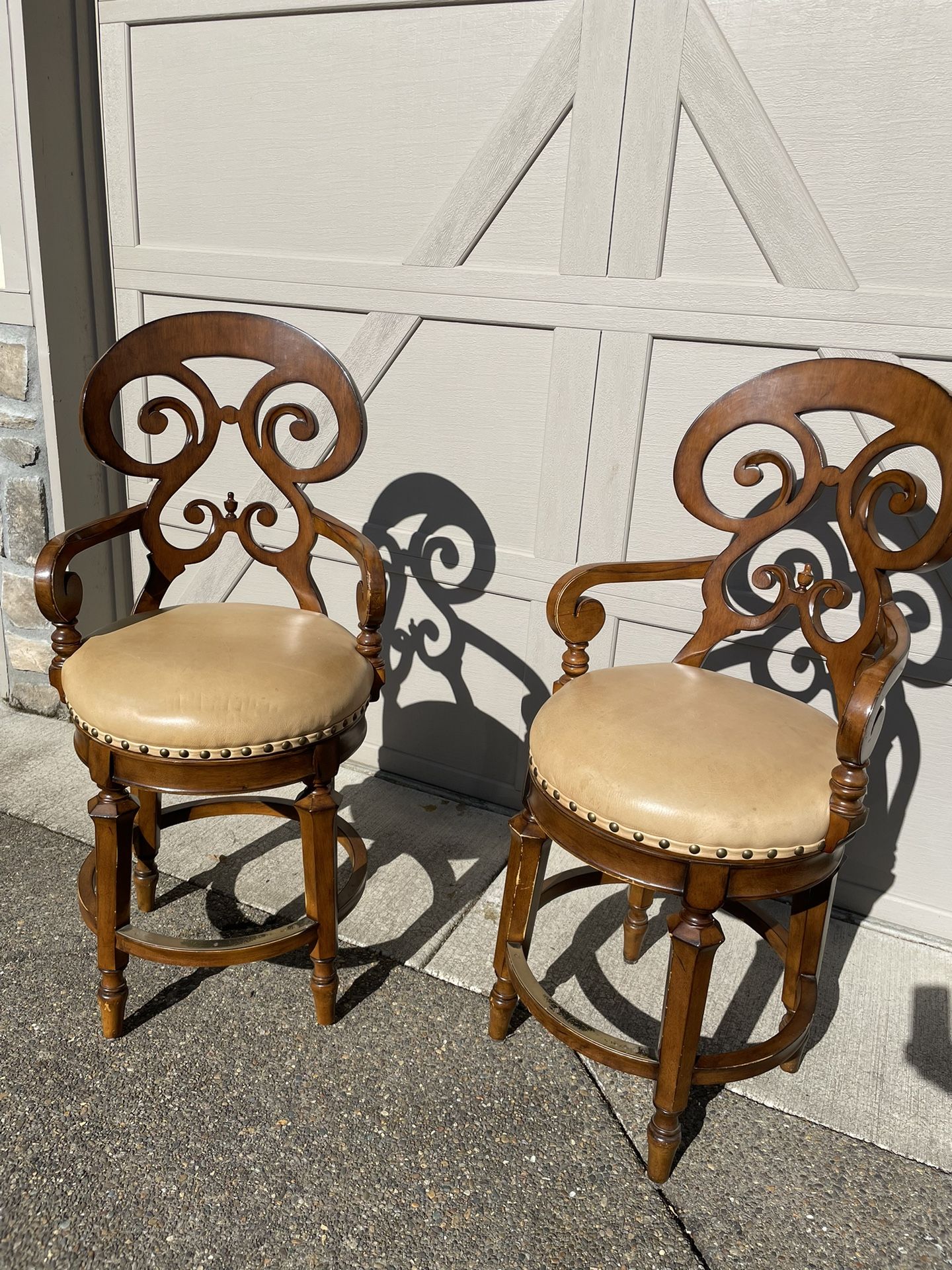 Swivel Counter Stools “Louisa” By Ballard Home