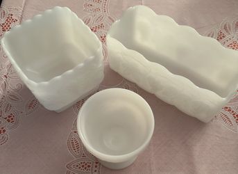 Vintage Milk Glass -3 Pieces . 2 Planters And 1 Sherbet Dish