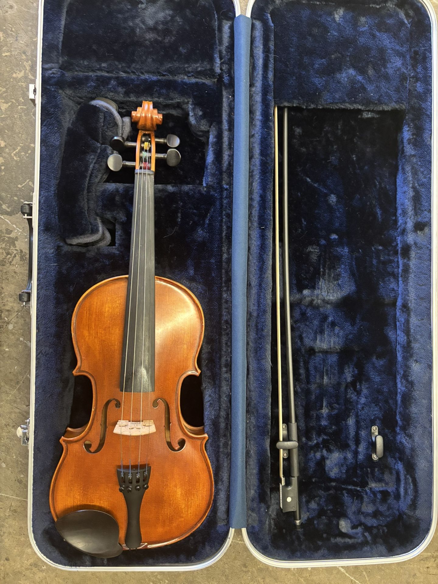Scherl & Roth Violin and case