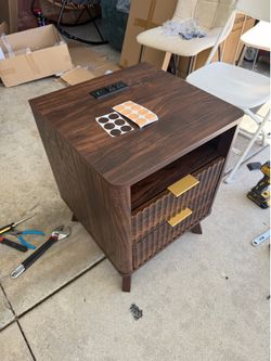 Nightstand/Burock