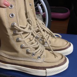 Converse Boots NEW NEW SIZE 3.5 