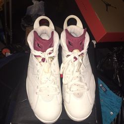 Jordan maroon 6s