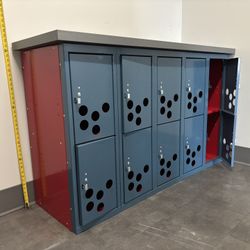 Locker Dresser