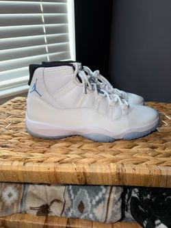 Jordan 11 Legend blue Size 11 in men