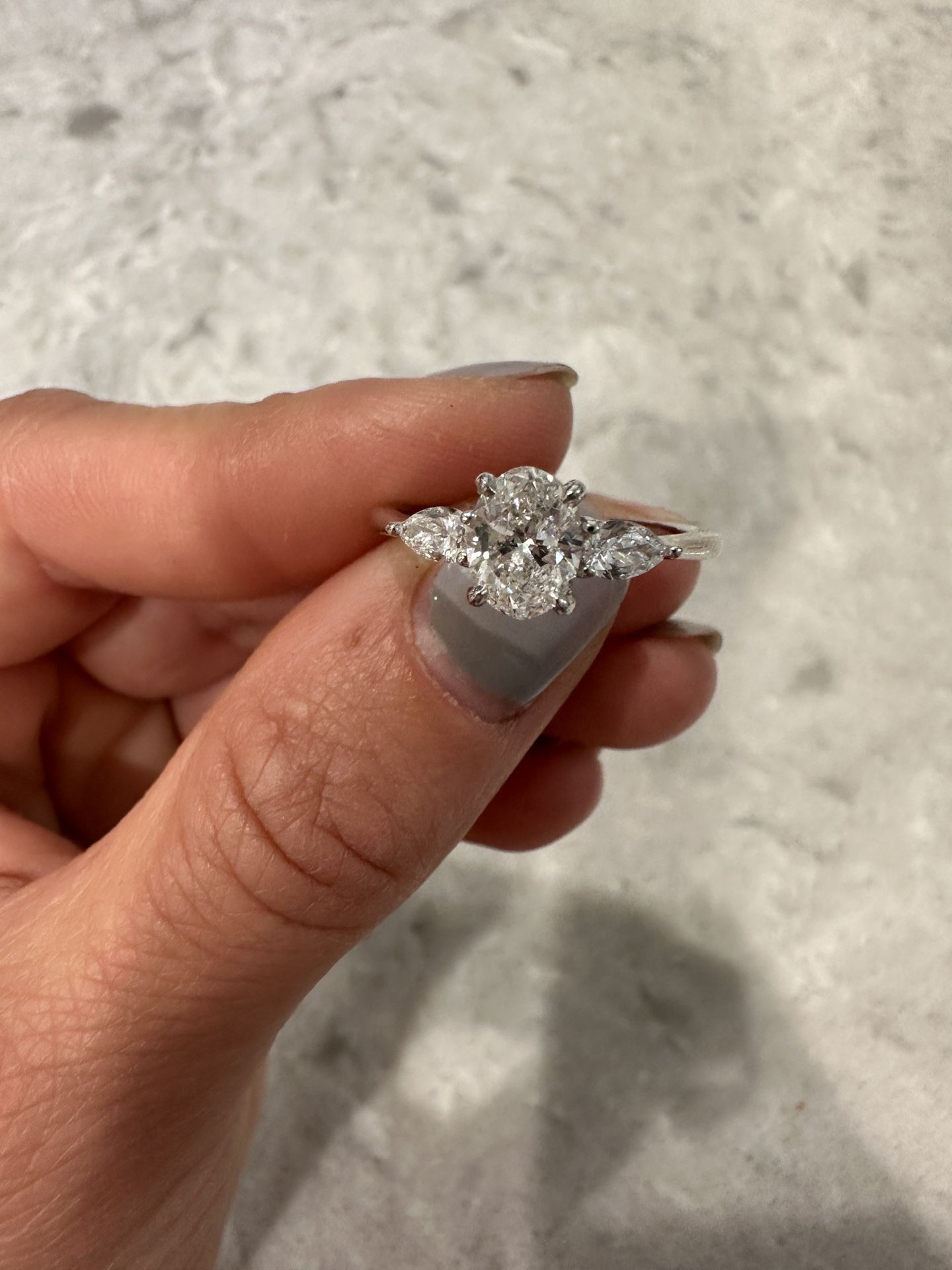 18k White Gold Diamond Engagement Ring - Oval