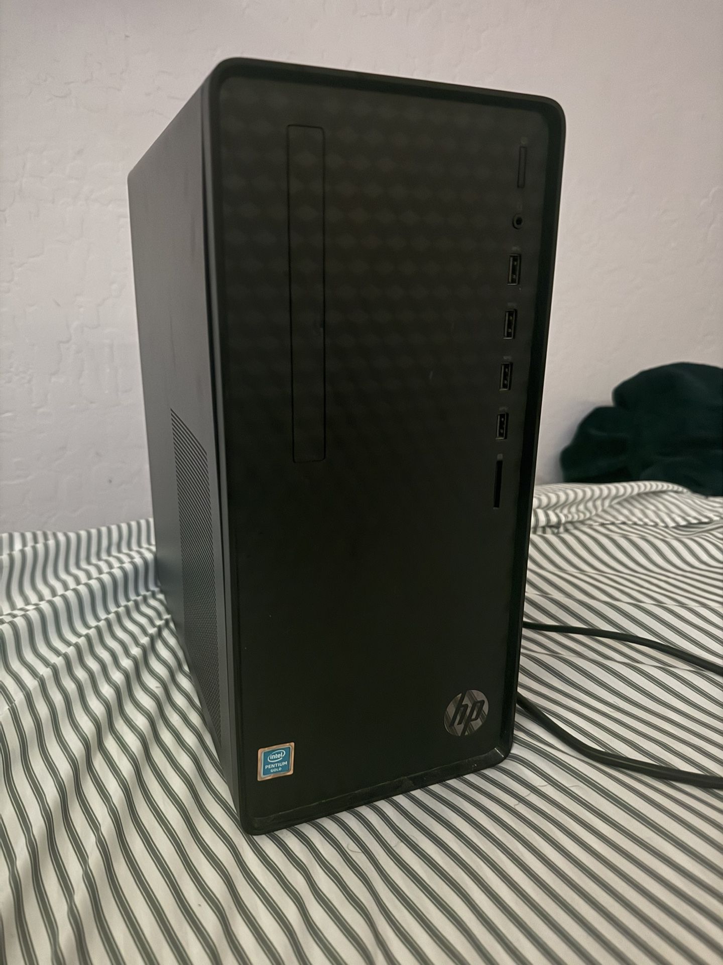 HP DESKTOP PC