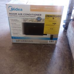Midea Window AC Unit 