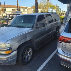 2003 Chevy Suburban 
