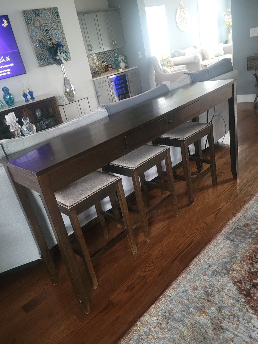 Accent Table With  3 Bar Stools