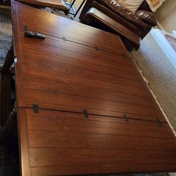 Folding Wooden Loving Room Table With End Table
