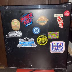 Mini Fridge 