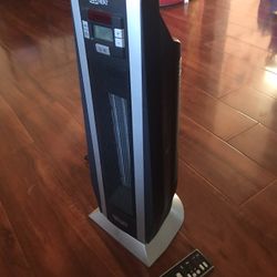 De Longhi TCH6590ER Ceramic Tower Heater 1500W oscillating SAFEHEAT w/ REMOTE !!
