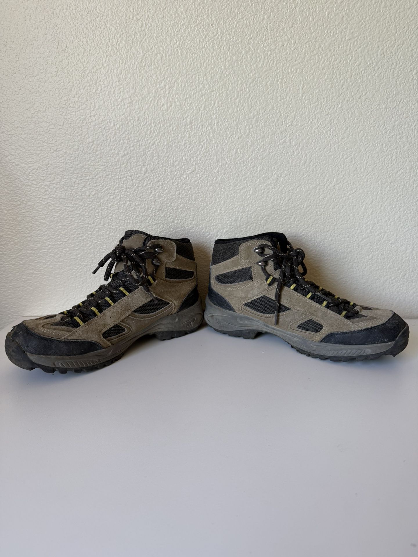 Denali Cinder Waterproof Outdoor Hiking Boots Men’s Size 6