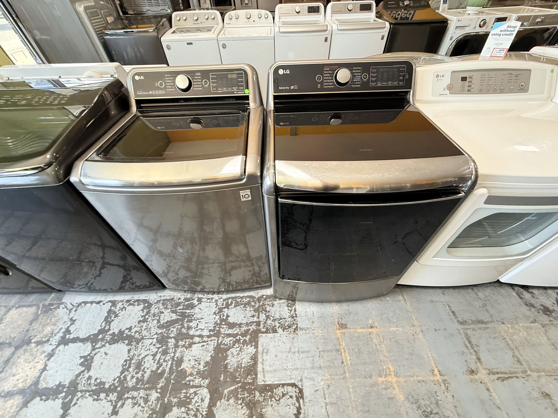 Lg Jumbo Washer And Dryer Gas 11$ Down Payment