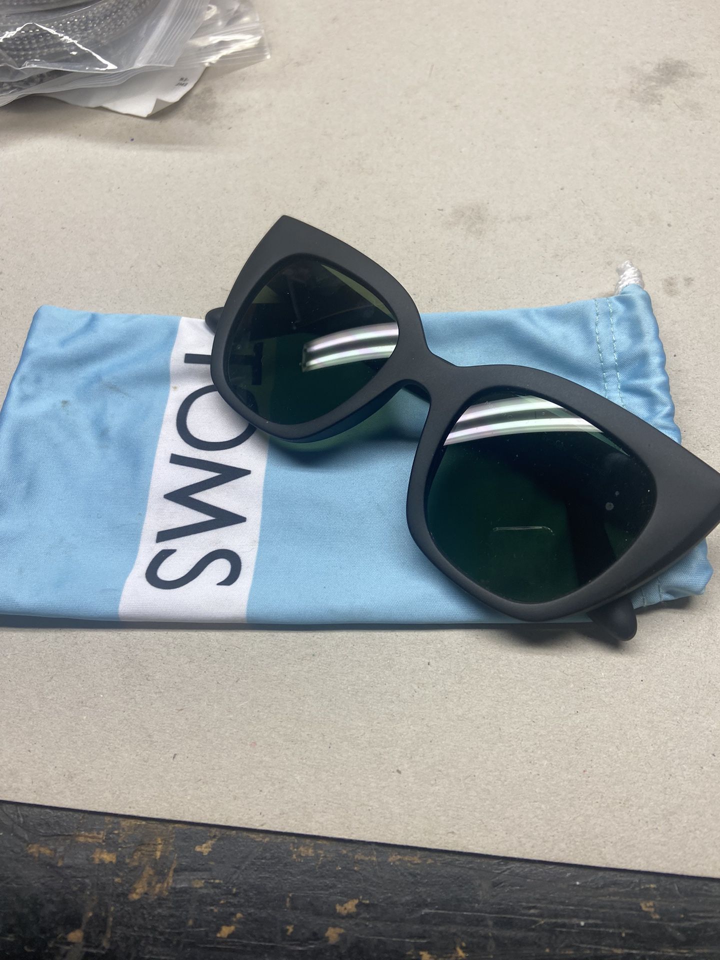 TOMS Sunglasses