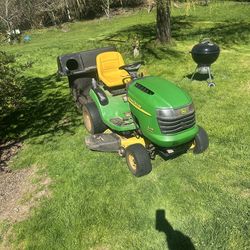 John Deere Riding Mower