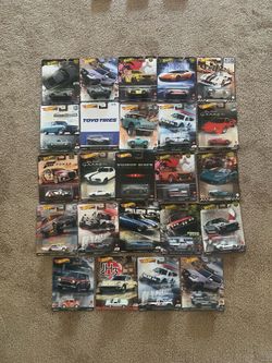 24 Hot wheels premiums