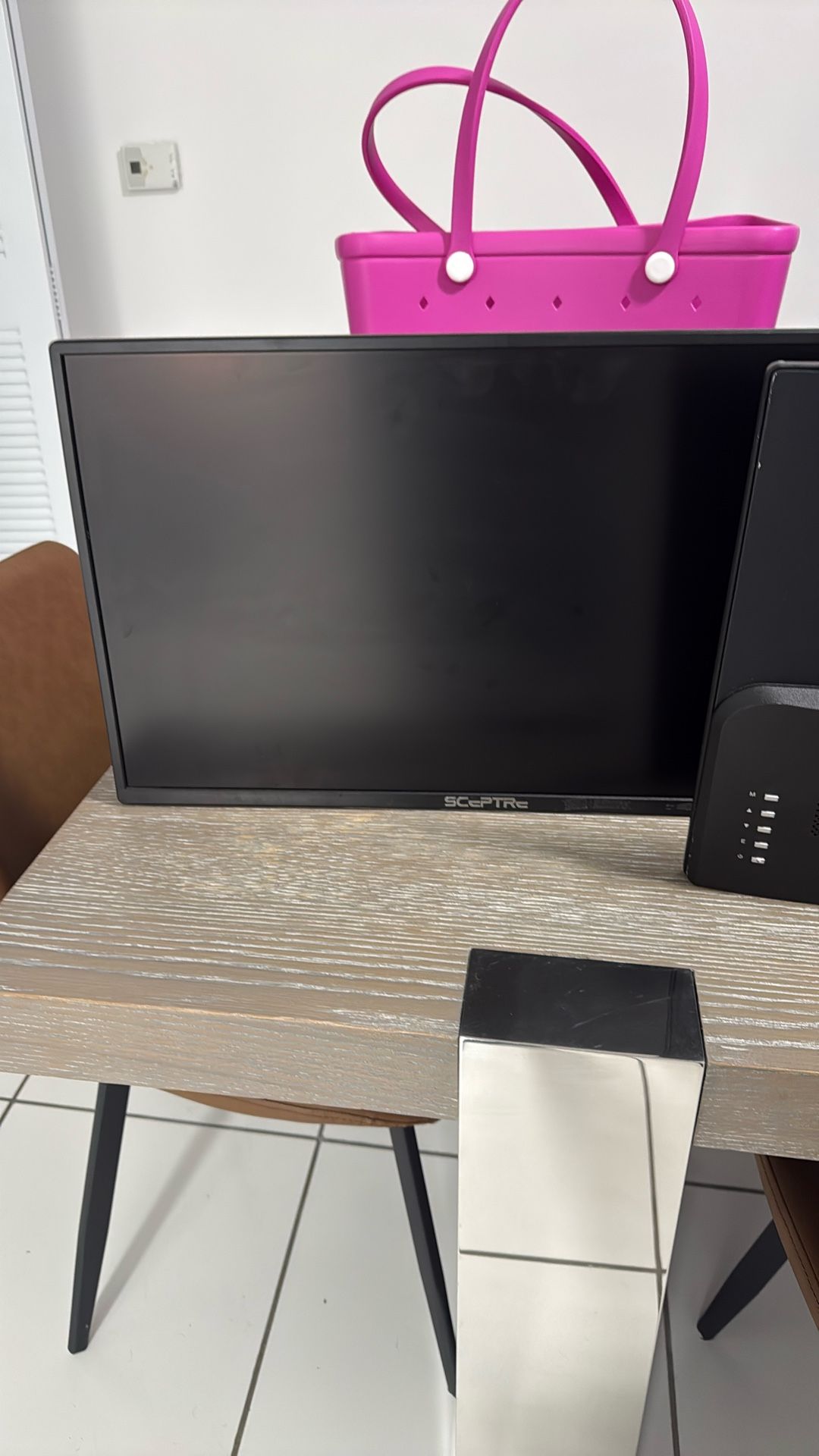 2 Monitor For Sale 24” 