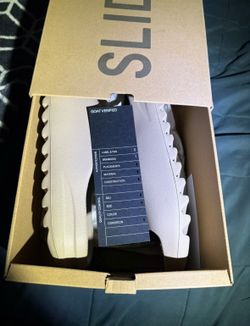Yeezy Slide Size 10 & Yeezy 380 Alien Size 9