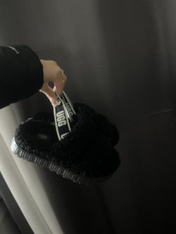 Ugg slippers size 6 1/2