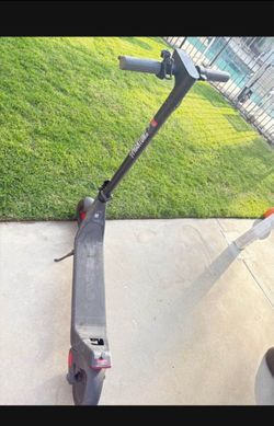 electric scuter 4 phantom $270 obo no charger