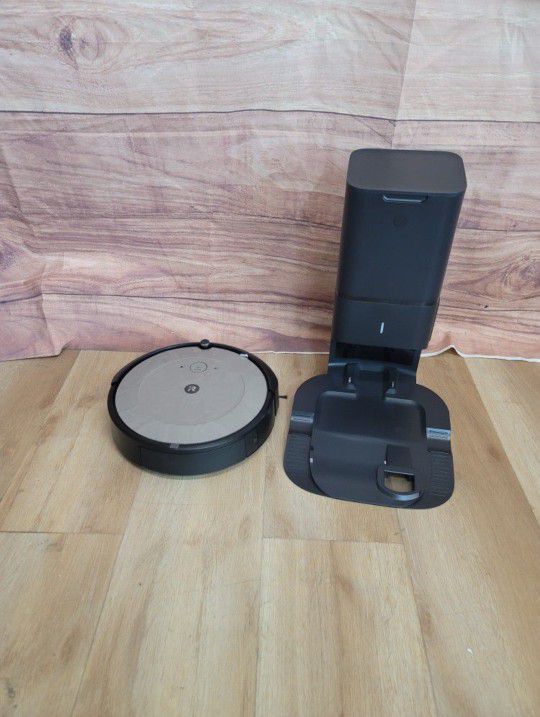 iRobot Roombai3+ EVO Self-Emptying Robot Vacuum – Now Clean By Room With Smart Mapping, Empties Itself For Up To 60 Days, Works With Google,