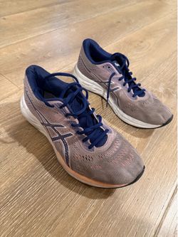 Used running shoes men ( size 9.5)