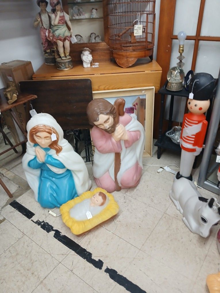 Blow Molds, Christmas, Toys, Antiques, Glassware, Jewelry