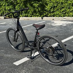 Specialized Roll Elite Bicycle Medium Aluminium Frame 