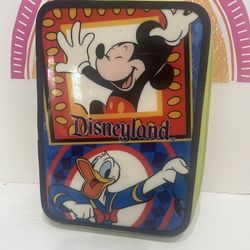 DISNEYLAND FRIENDS SCHOOL PENCIL ZIPPERED POUCH! 8 x 6 x 2 INCH (used)