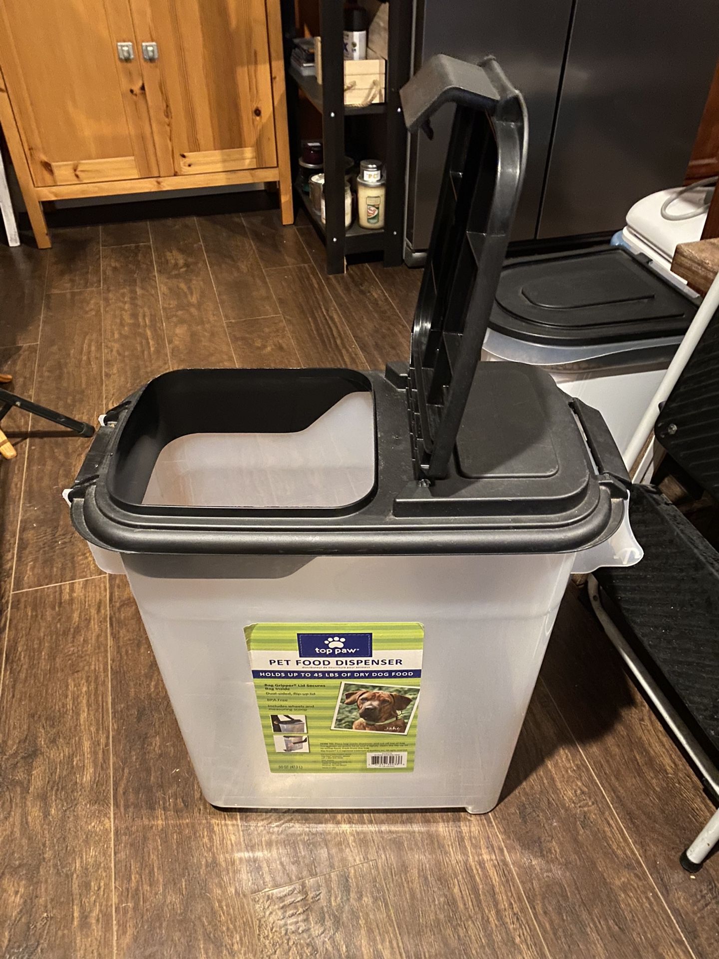 Large Pet Food Dispenser Top Paw - 45 lbs / 50 qts
