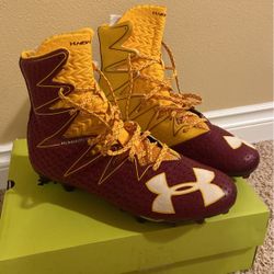 Under Armor Highlight Cleats (Red & Gold)