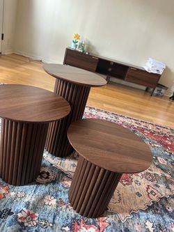 Walnut Round Nesting Coffee Table Set – Set of 3