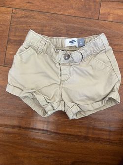 Old navy baby girl toddler child children kid kids summer beige shorts size 3 3t