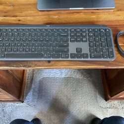 Logitech MX Keys Keyboard